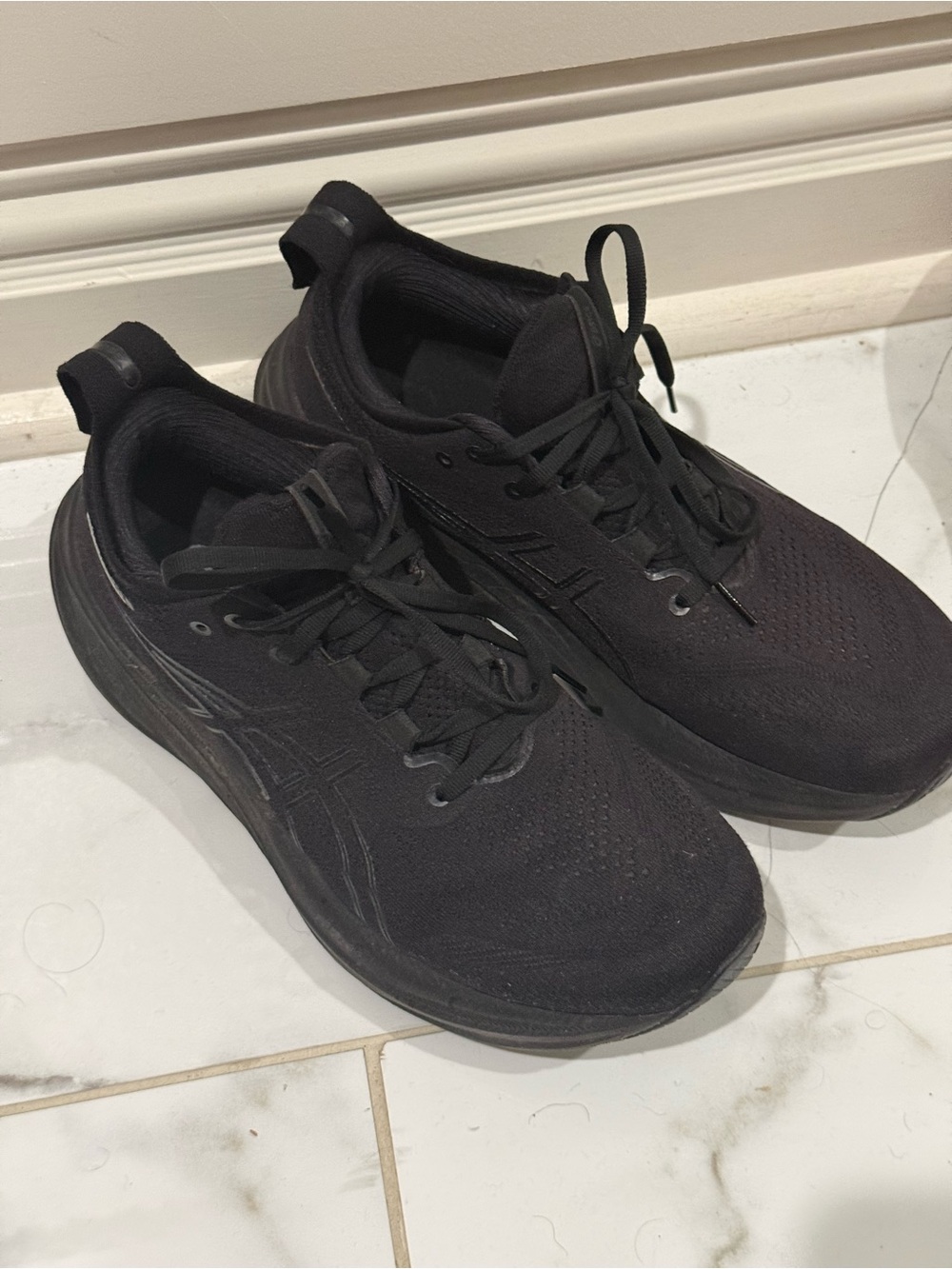 Asics Gel-Nimbus 26 black